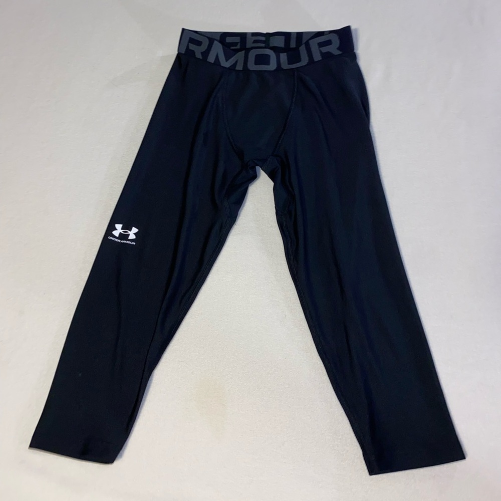 Under Armour boys heatgear leggings - youth medium Like New